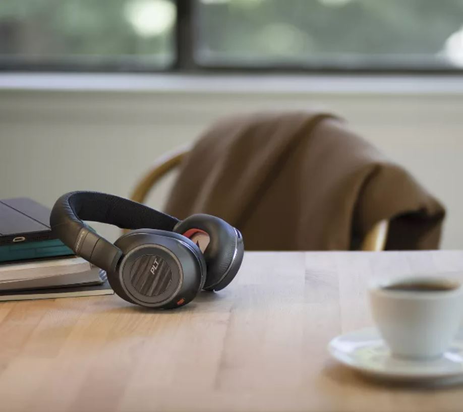 VOYAGER 8200 UC HEADSET 